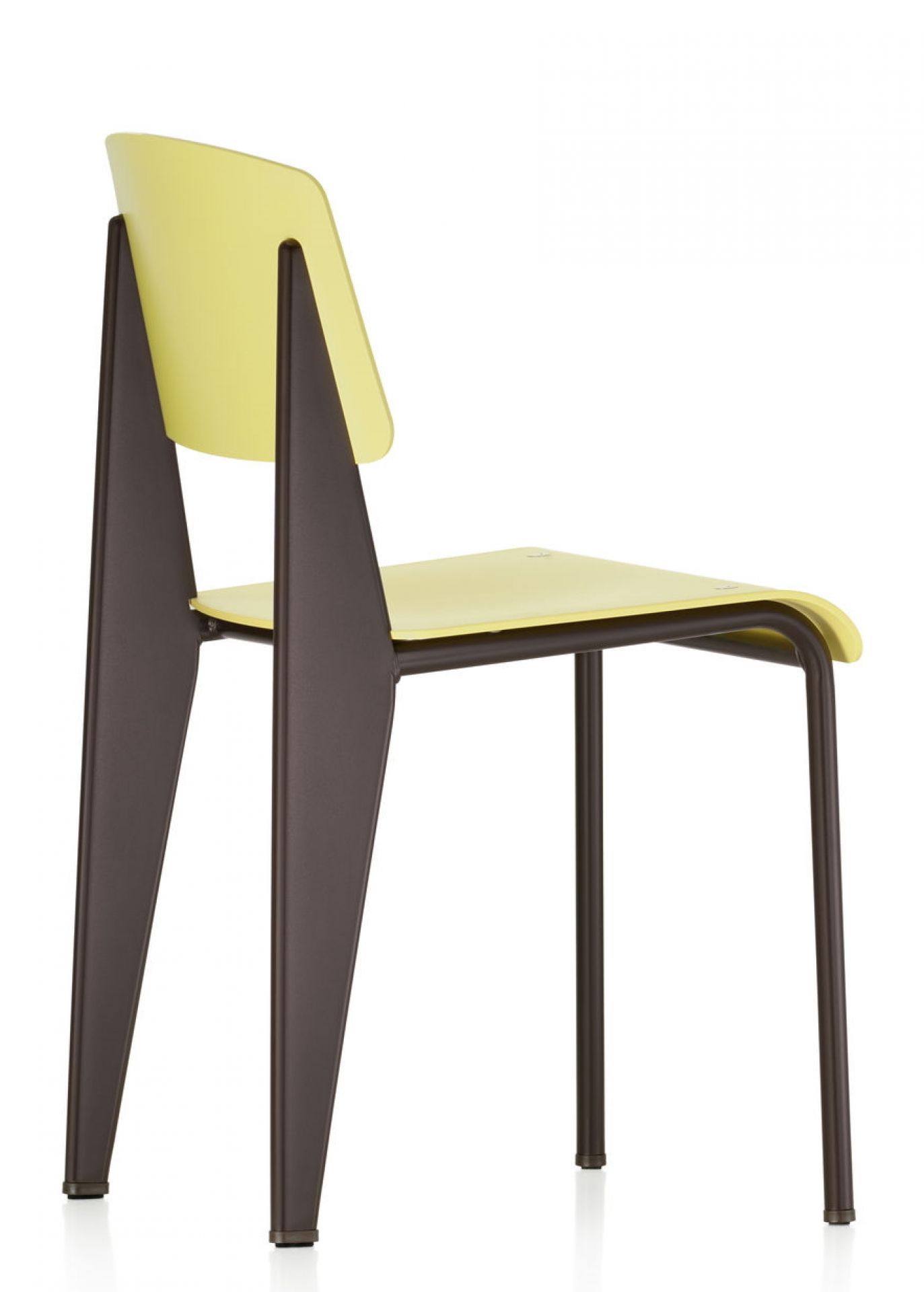 Vitra Standard SP Stuhl, hellgelbe Sitzfläche und Rückenlehne, dunkelbraunes Stahlrohrgestell, Seitenansicht.