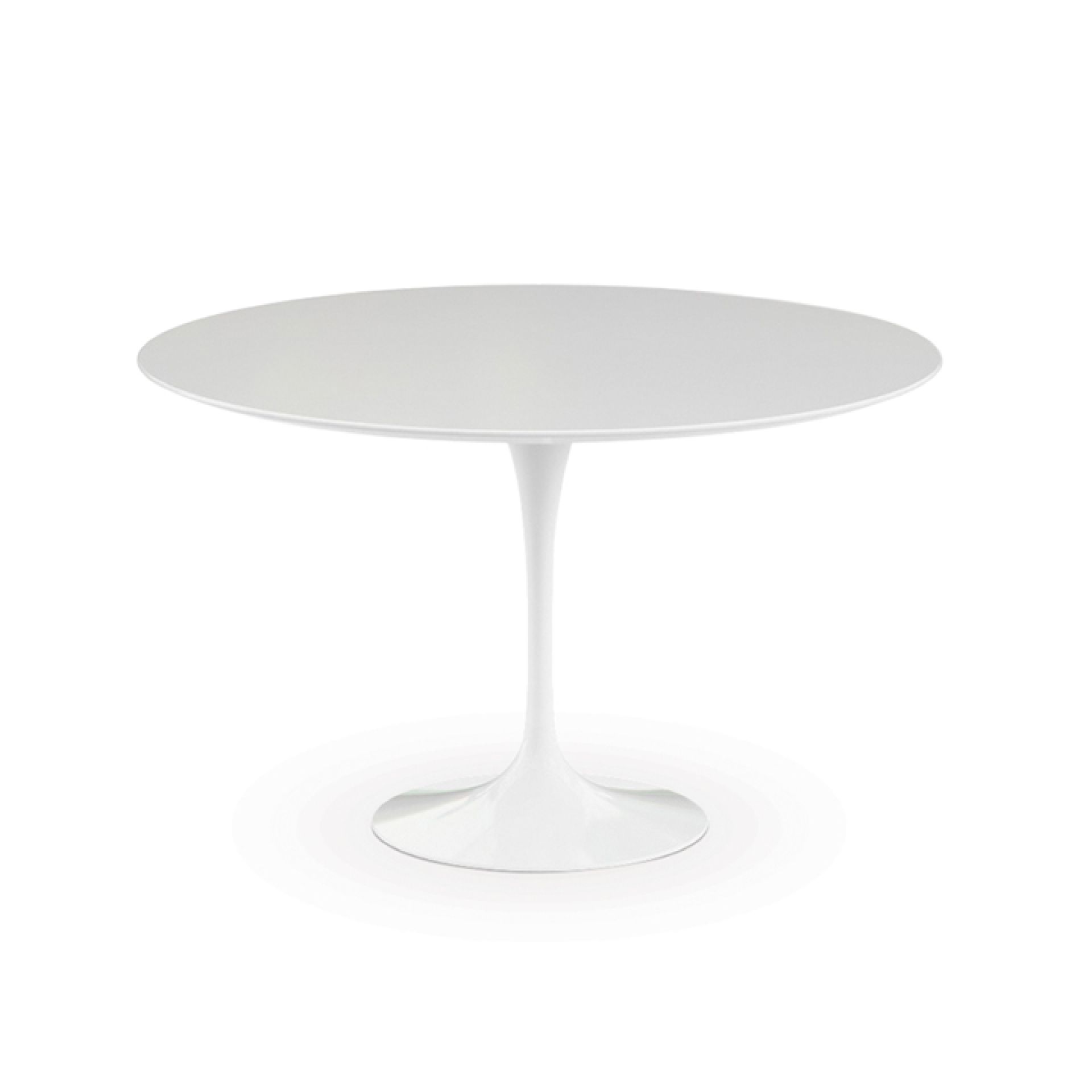 Weißer Saarinen Esstisch rund von Knoll International mit zentralem Fuß auf weißem Hintergrund.