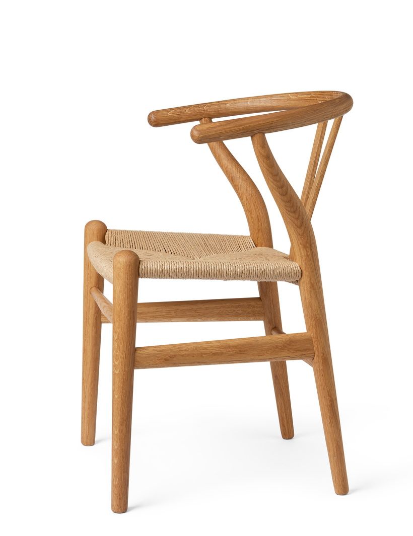 CH24 Wishbone Stuhl Kinder von Carl Hansen & Søn aus Eichenholz mit Papierkordel.