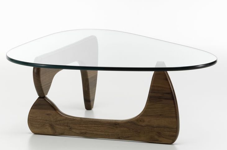 Noguchi salontafel in notenhout van Vitra
