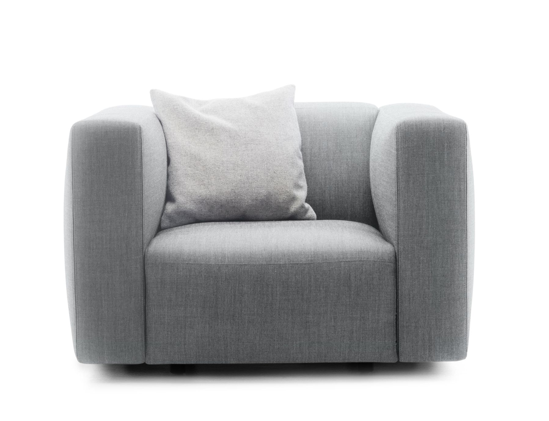 Grauer "Match" Sessel von Prostoria mit Kissen, moderner Polstersessel für Wohnzimmer und Lounge.