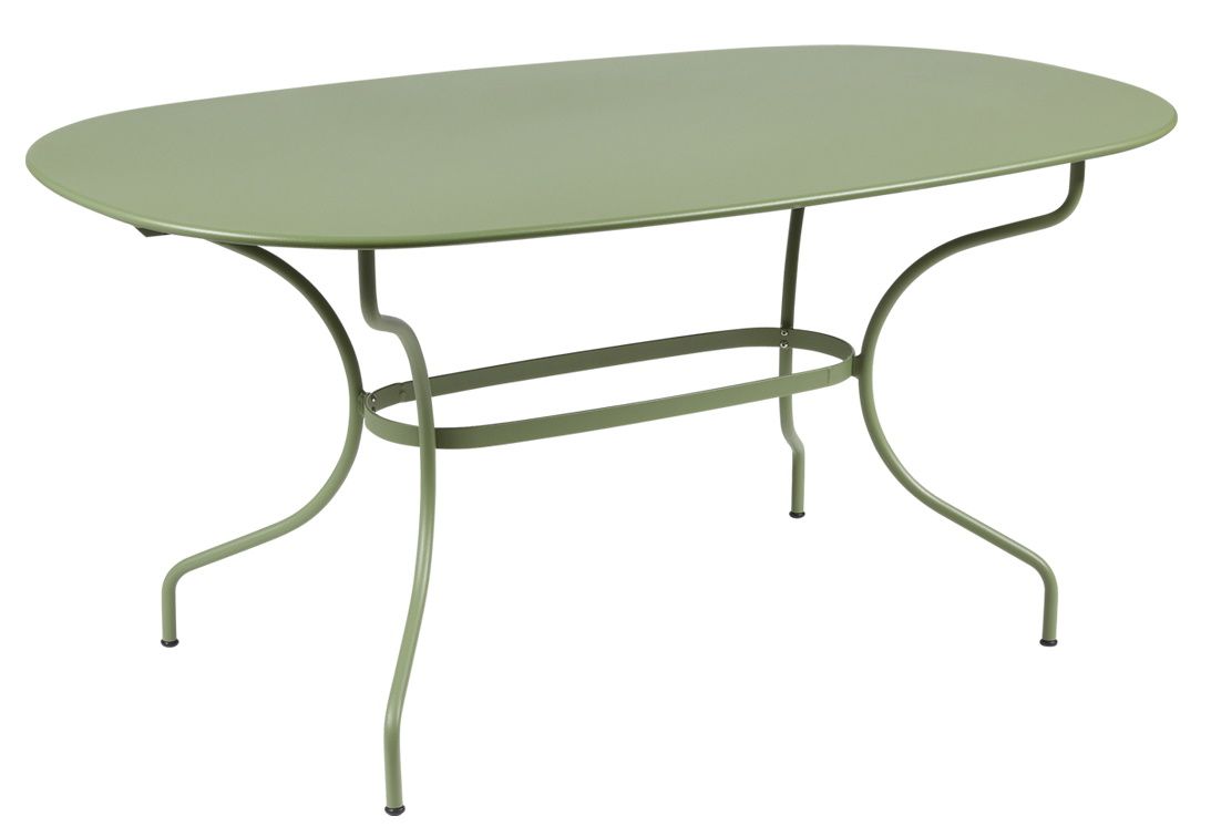 Fermob Opéra+ Gartentisch, oval, 160x90 cm, aus Metall in Grün, für den stilvollen Außenbereich.