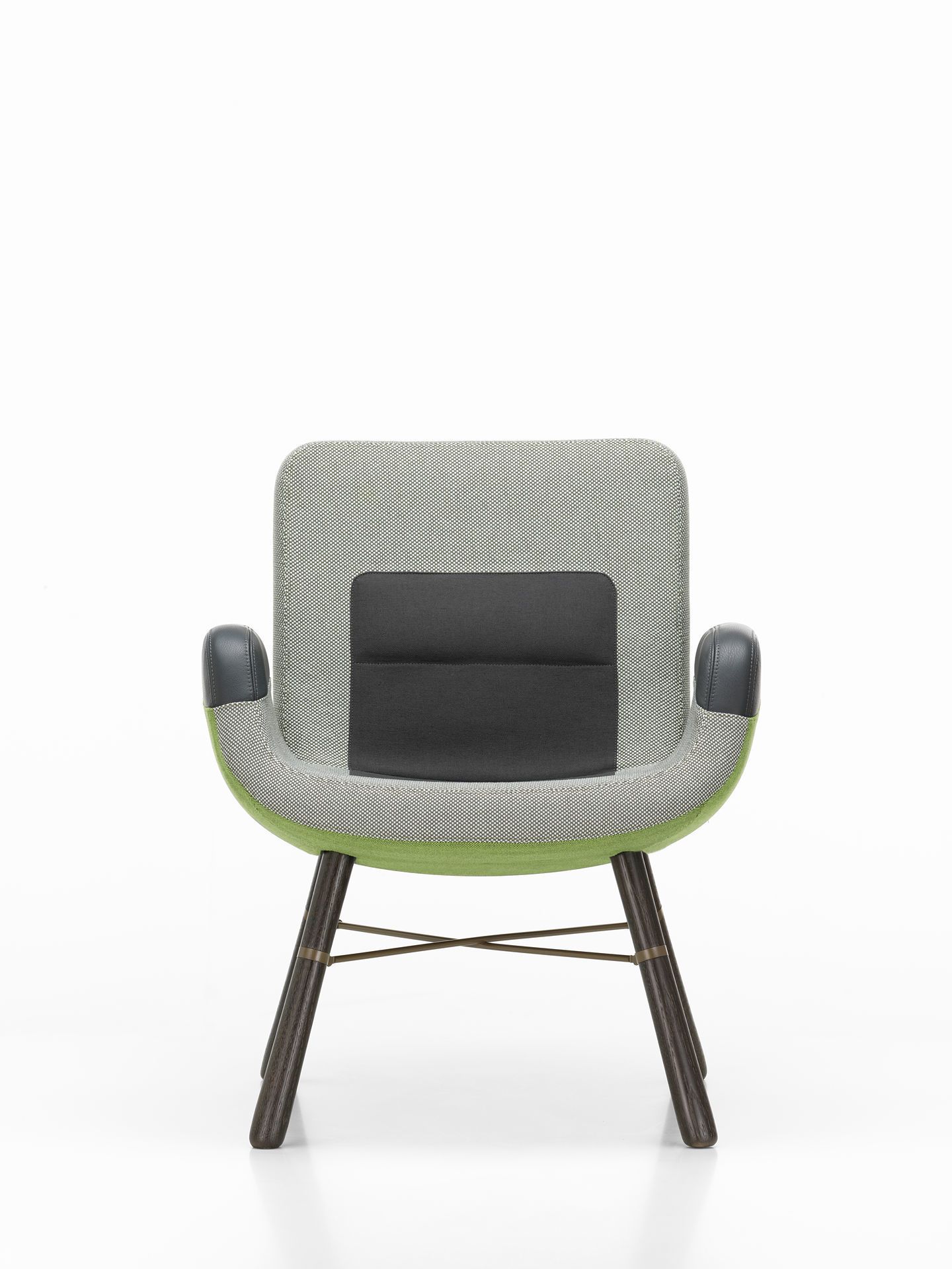 Frontansicht des Vitra East River Chair Sessels mit grüner und grauer Polsterung auf dunklem Holzgestell.