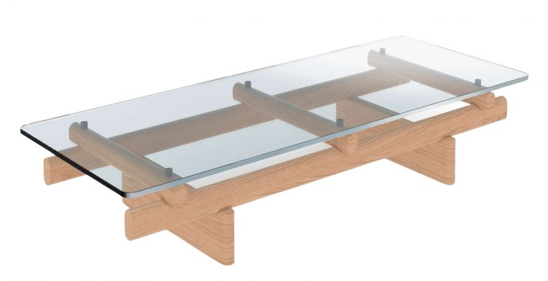 Cassina Couchtisch Sengu mit Glasplatte und hellem Holzgestell, modernes Design für Wohnzimmer.