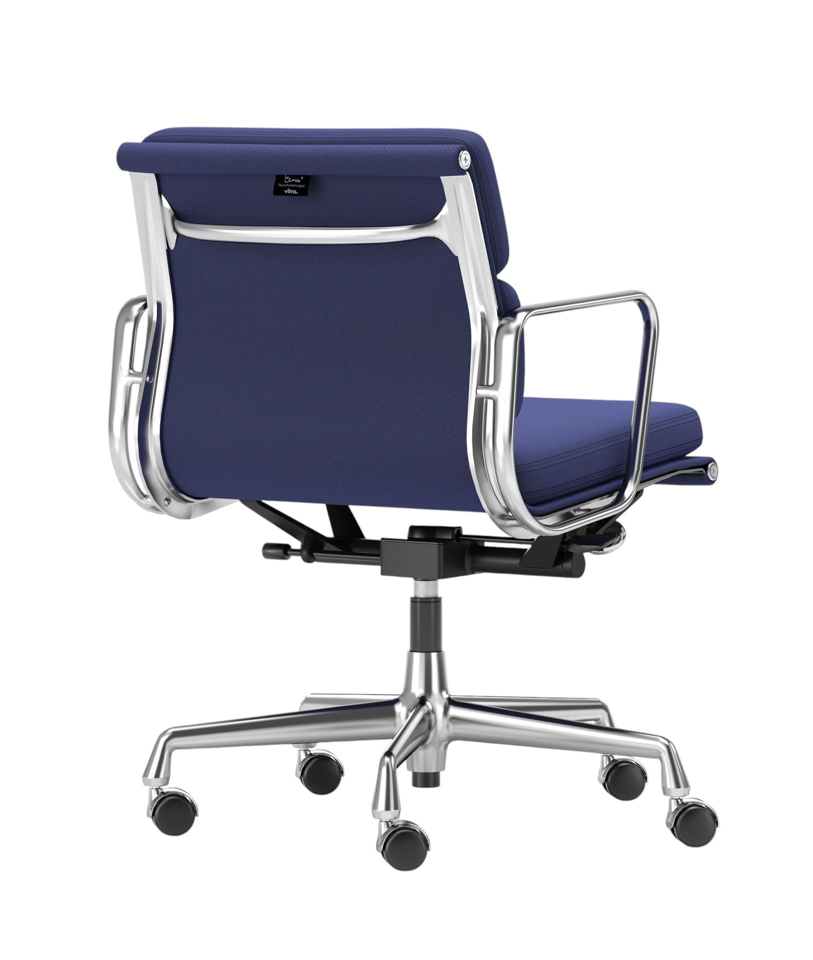 Rückansicht des Vitra Soft Pad Chair EA 217 in Blau mit Chromgestell und Rollen.