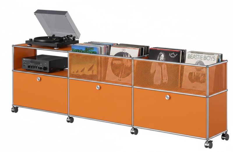 Sideboard met opbergruimte voor vinylplaten USM Haller Reinorange