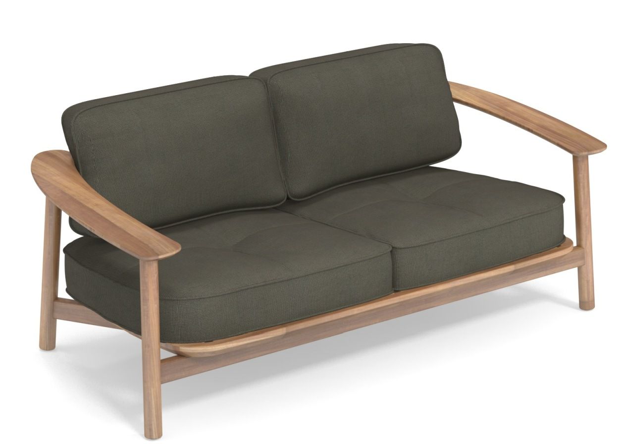 Emu Twins Outdoor Sofa, modernes 2-Sitzer Gartensofa mit Holzrahmen und grauen Polsterkissen.