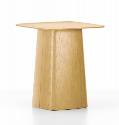 Quadratischer Wooden Side Table Beistelltisch aus Eiche mittel, Vitra-Eiche hell, für Wohnzimmer und Schlafzimmer.