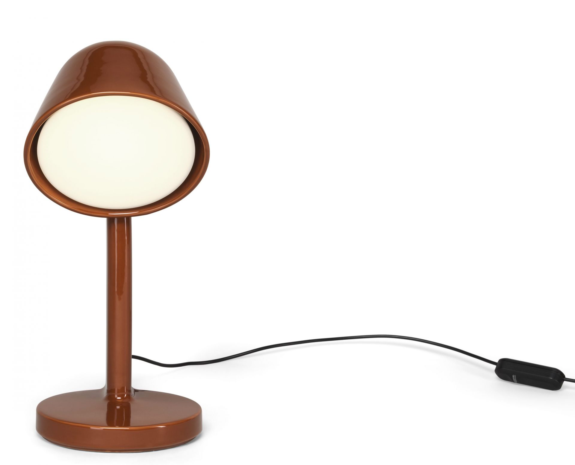 Céramique Tischleuchte von Flos in glänzendem Braun. Moderne Tischlampe für Wohnzimmer und Schlafzimmer.