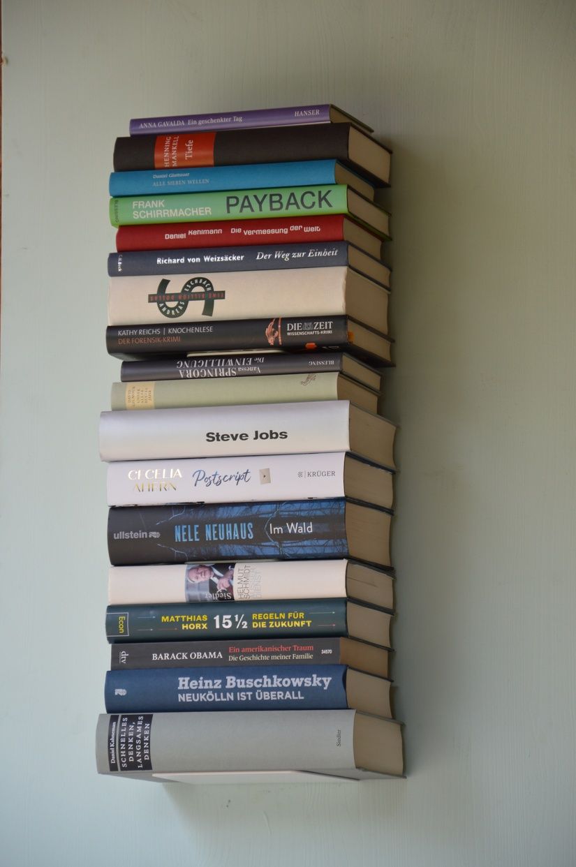 Boekenkast Book van Jan Kurtz
