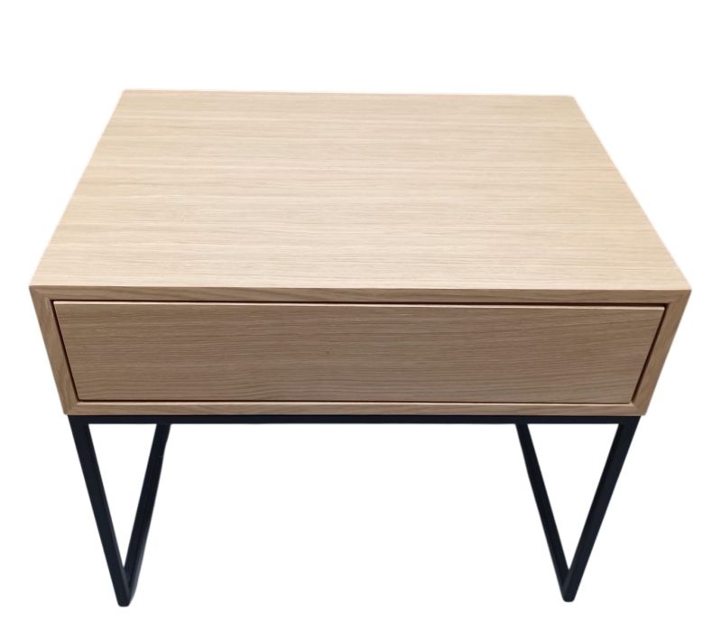 Dina bijzettafel NATUUR EIK Jan Kurtz EXEMPLAAR MET GEBREKEN 