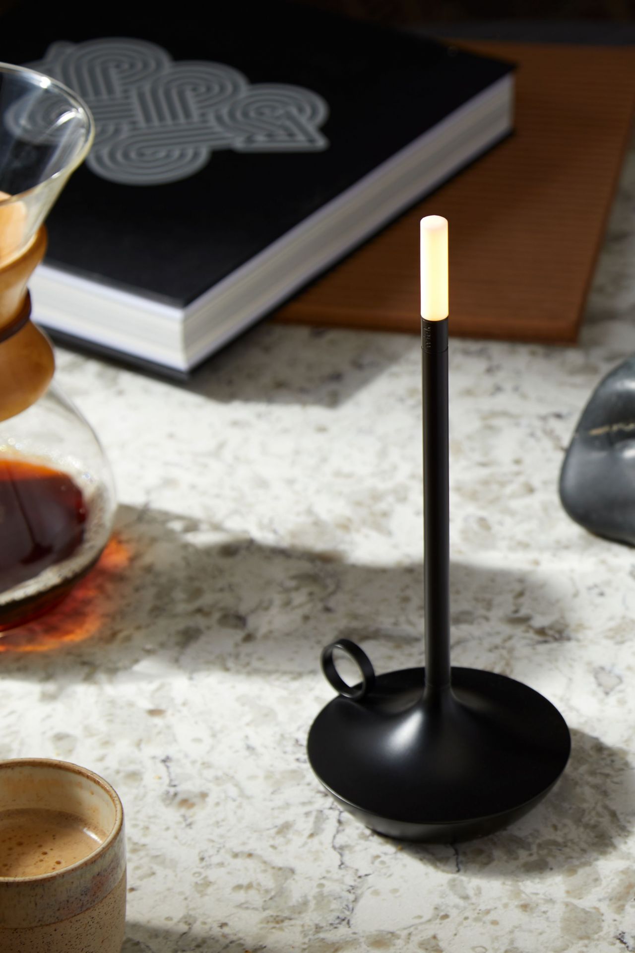 Wick draagbare acculamp / tafellamp met USB, zwart Graypants