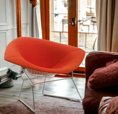 Oranger Diamond Sessel von Knoll International mit Drahtgestell und modernem Design für Wohnzimmer.