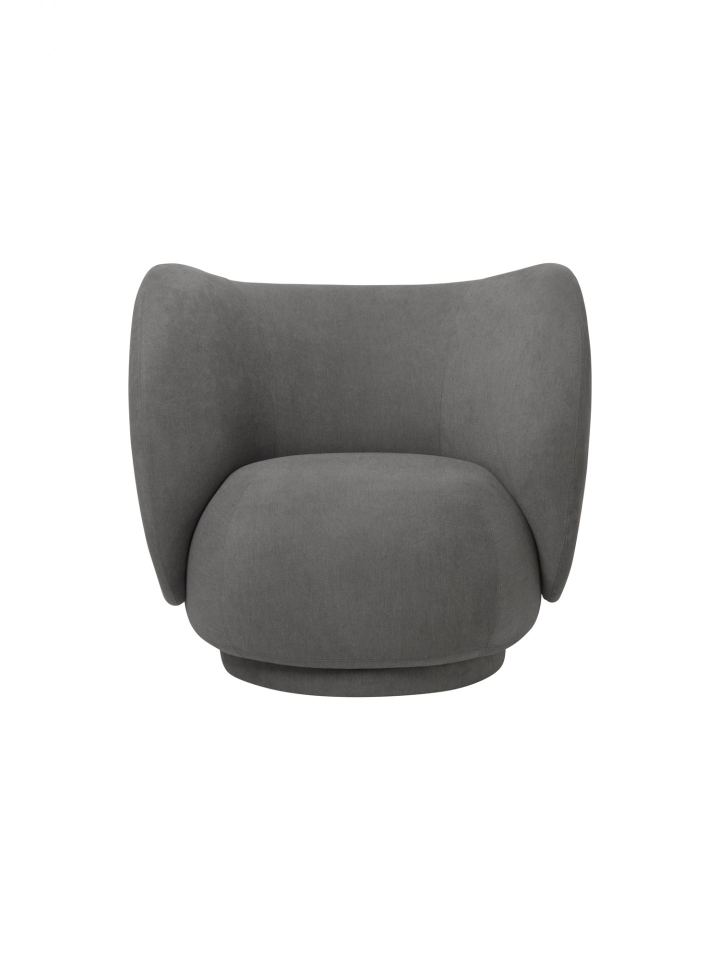 Grauer Rico Lounge Chair von Ferm Living, ein moderner Sessel für Wohnzimmer und Lounge.