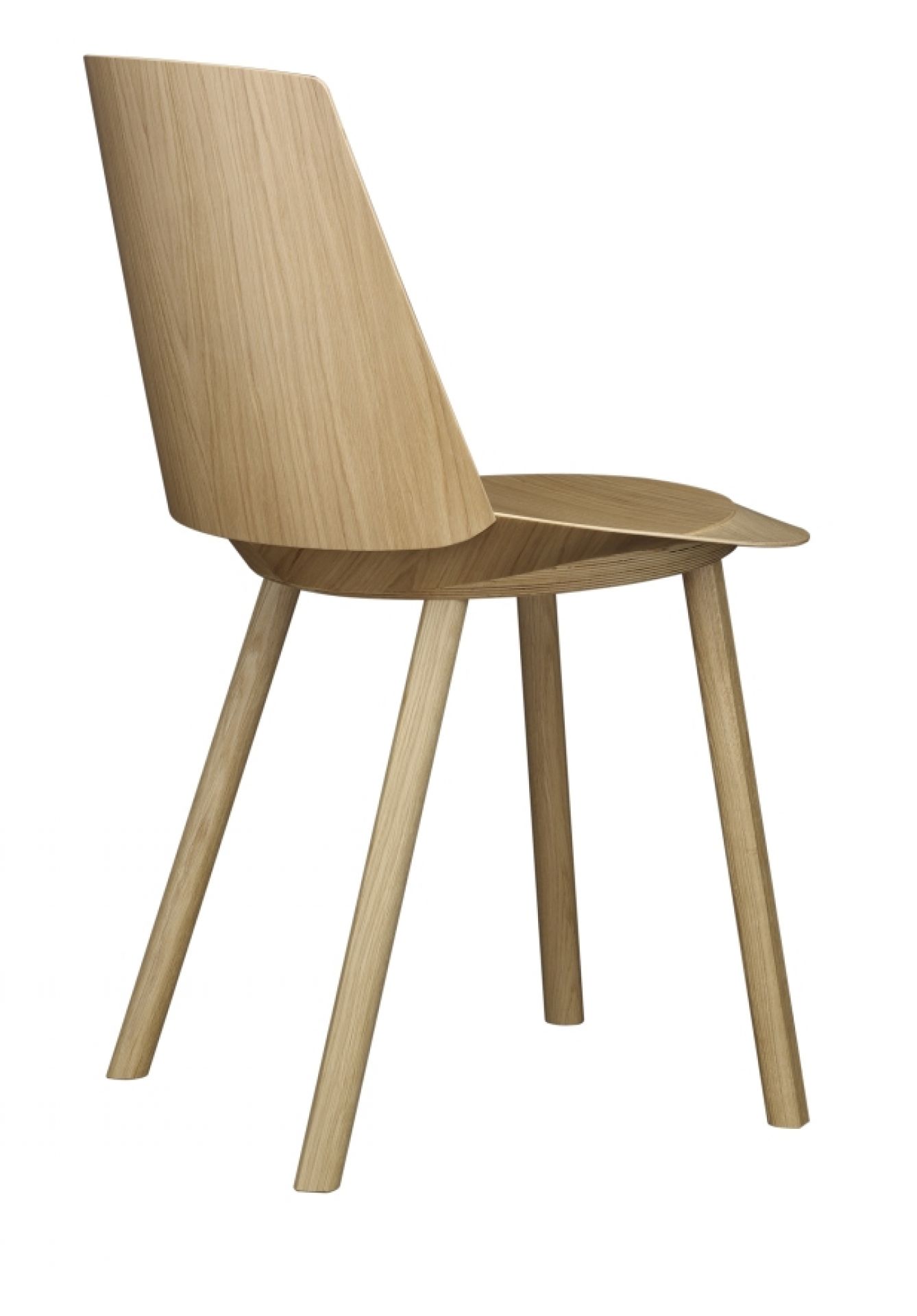 CH04 Houdini Stuhl e15 aus hellem Holz, minimalistisches Design mit drei Beinen, Seitenansicht.