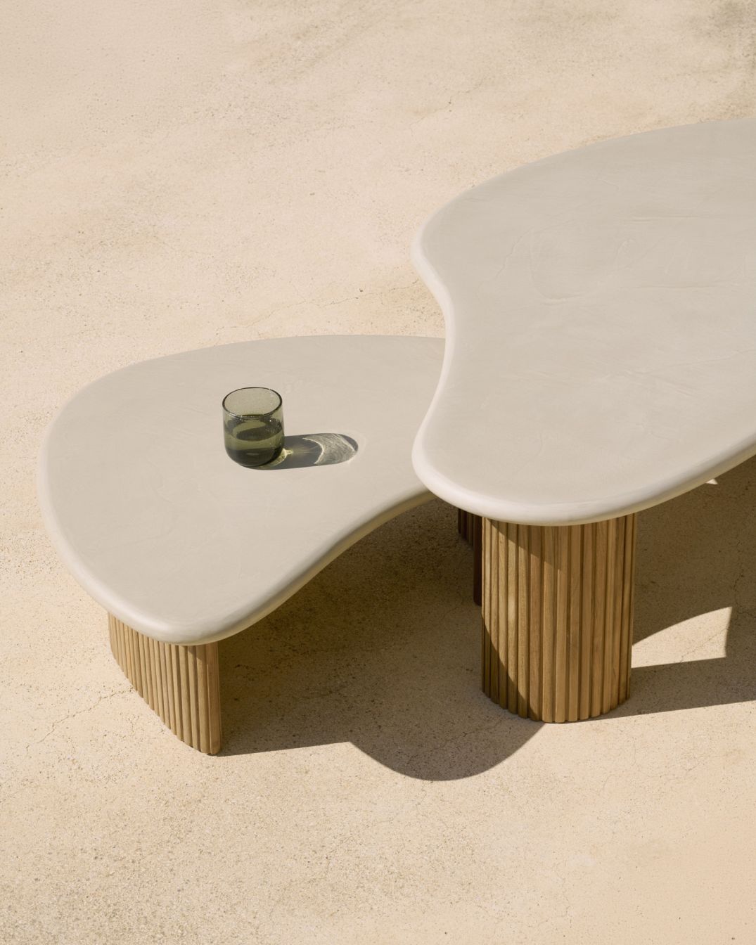 Boomerang Outdoor salontafel beton/teak Ethnicraft