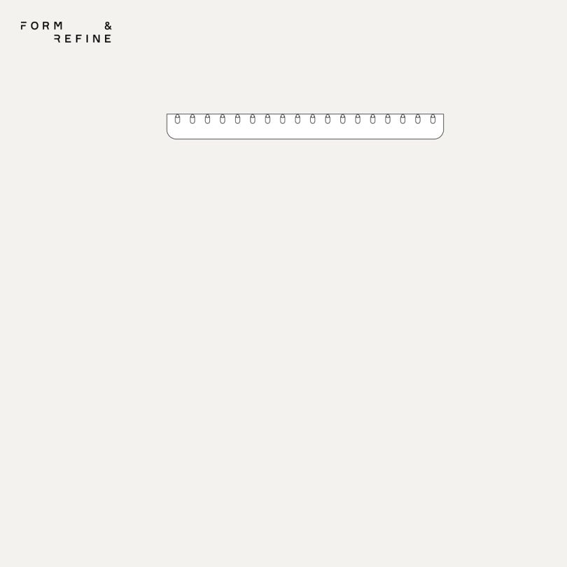 Echo Garderobenleiste aus Eiche von Form & Refine mit vielen Haken, minimalistisches Design.