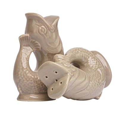 Gluggle Fisch Salz- und Pfefferstreuer Set aus Keramik in Taupe, modernes Küchendekor.
