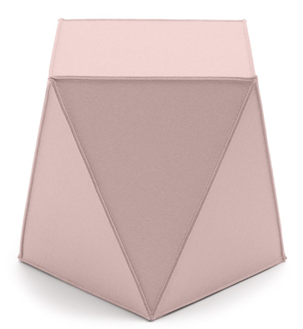 Brilli Sitzmöbel von Hey-Sign, ein moderner, rosa Sitzhocker aus Filz in geometrischem Design.