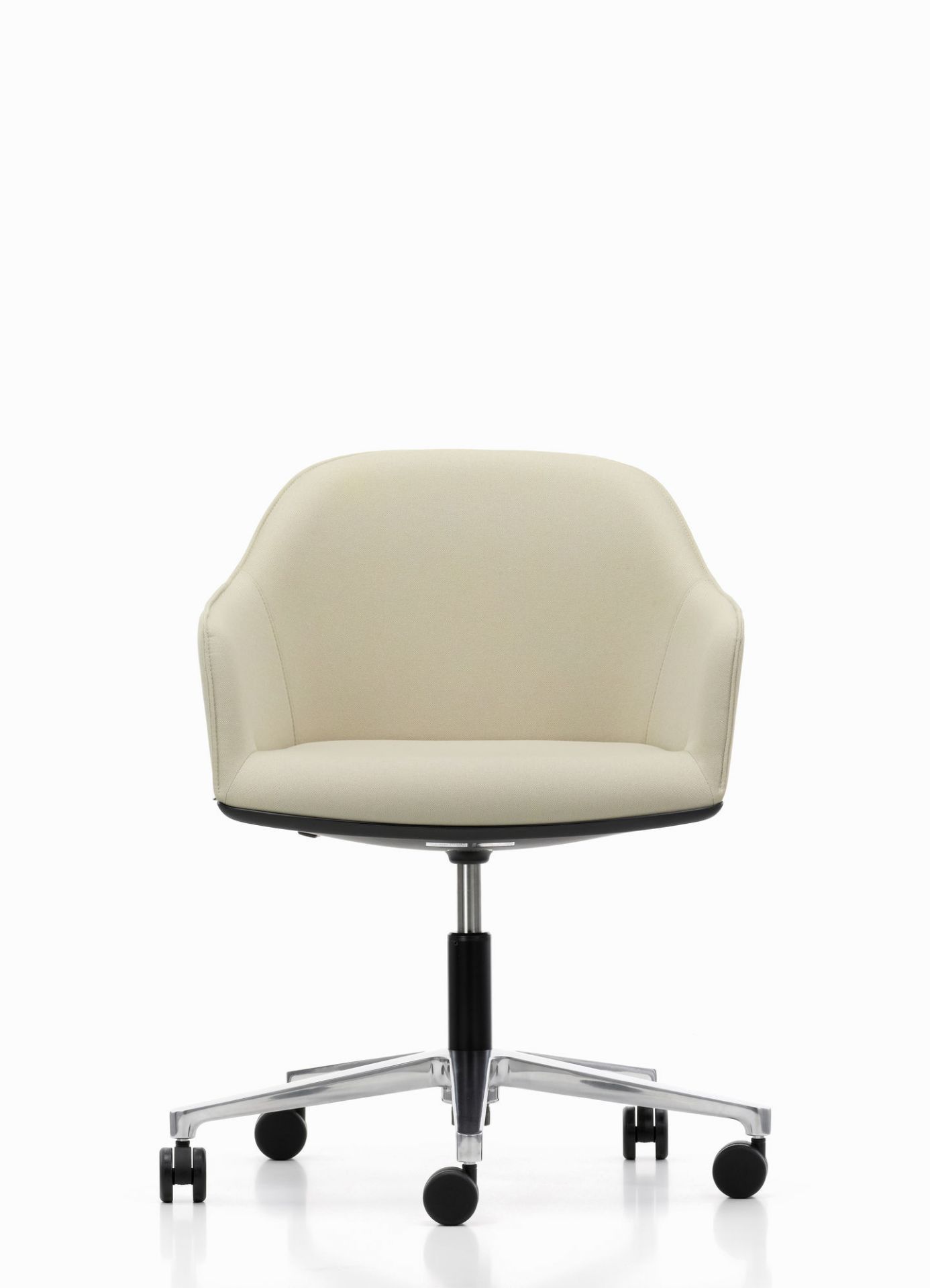 Beiger Softshell Chair von Vitra mit Fünfsternfuß und Rollen, Bürostuhl für das Büro.