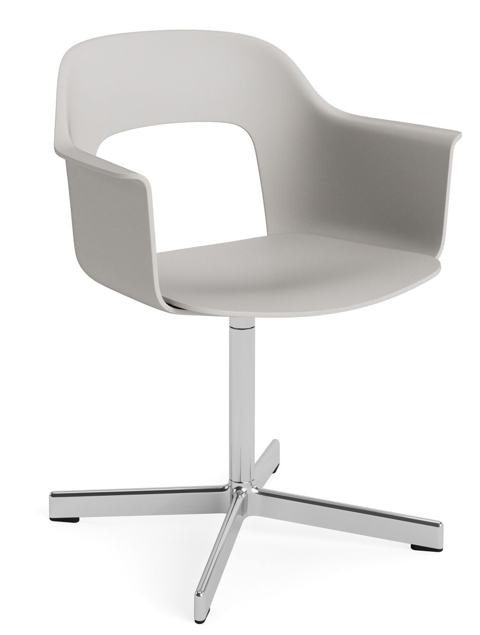 Layout Armchair 231 von Hay, ein moderner Armlehnstuhl in Grau mit verchromtem Drehfuß.