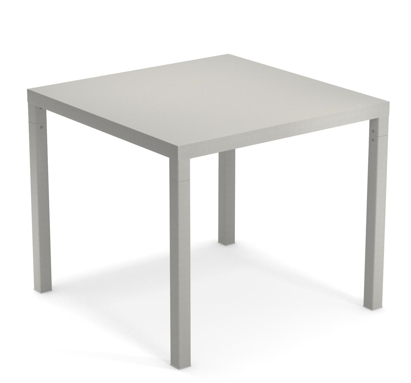 Quadratischer, grauer Nova Tisch von Emu für den Außenbereich, ideal für Garten und Terrasse.