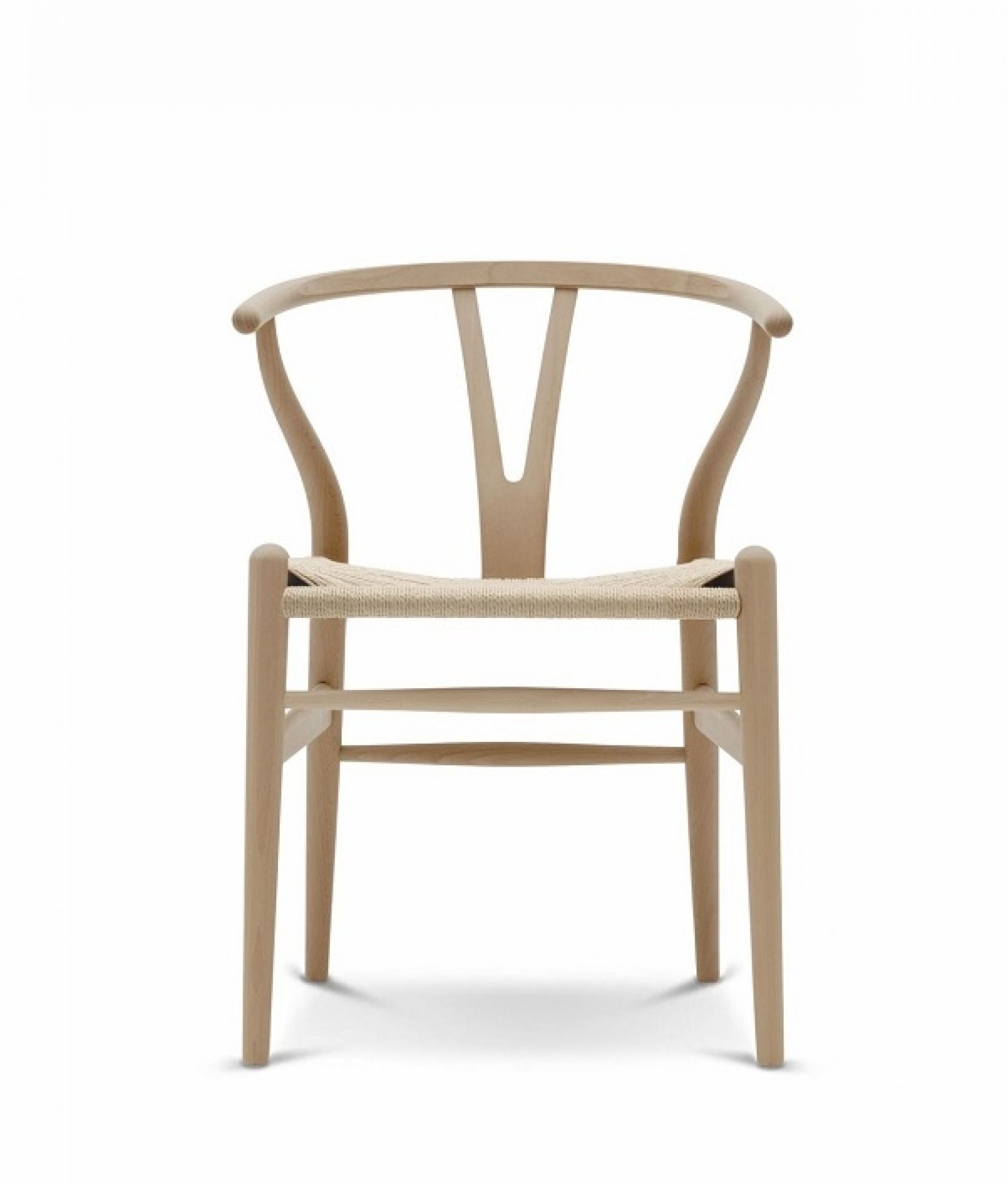 CH24 Wishbone Chair aus geölter Buche von Carl Hansen & Søn, Frontansicht.
