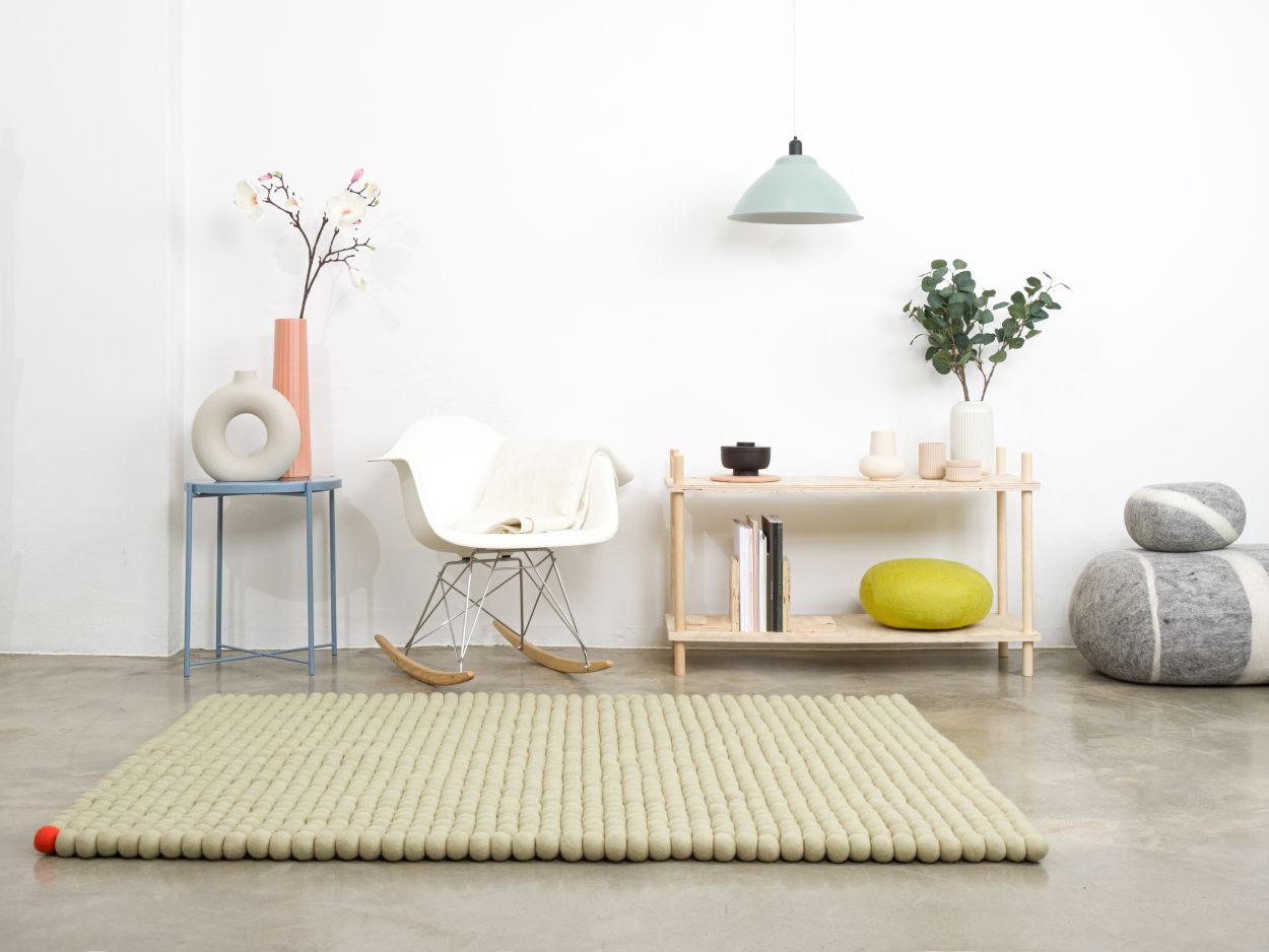 Big One rechthoekig viltkleed 180 x 260 cm myfelt groenbeige