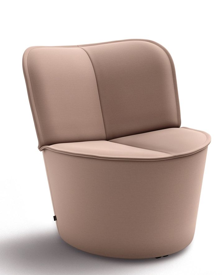 Nenou Sessel von Cor in sanftem Rosaton, moderner Polstersessel für Wohnzimmer und Lounge.
