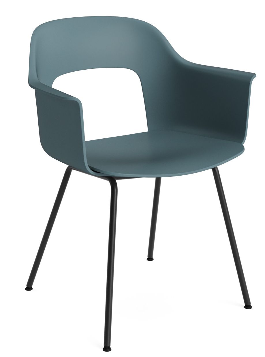 Layout Armchair von Hay, blauer Armlehnstuhl mit schwarzen Metallbeinen, moderner Stuhl für Esszimmer und Wohnbereich.