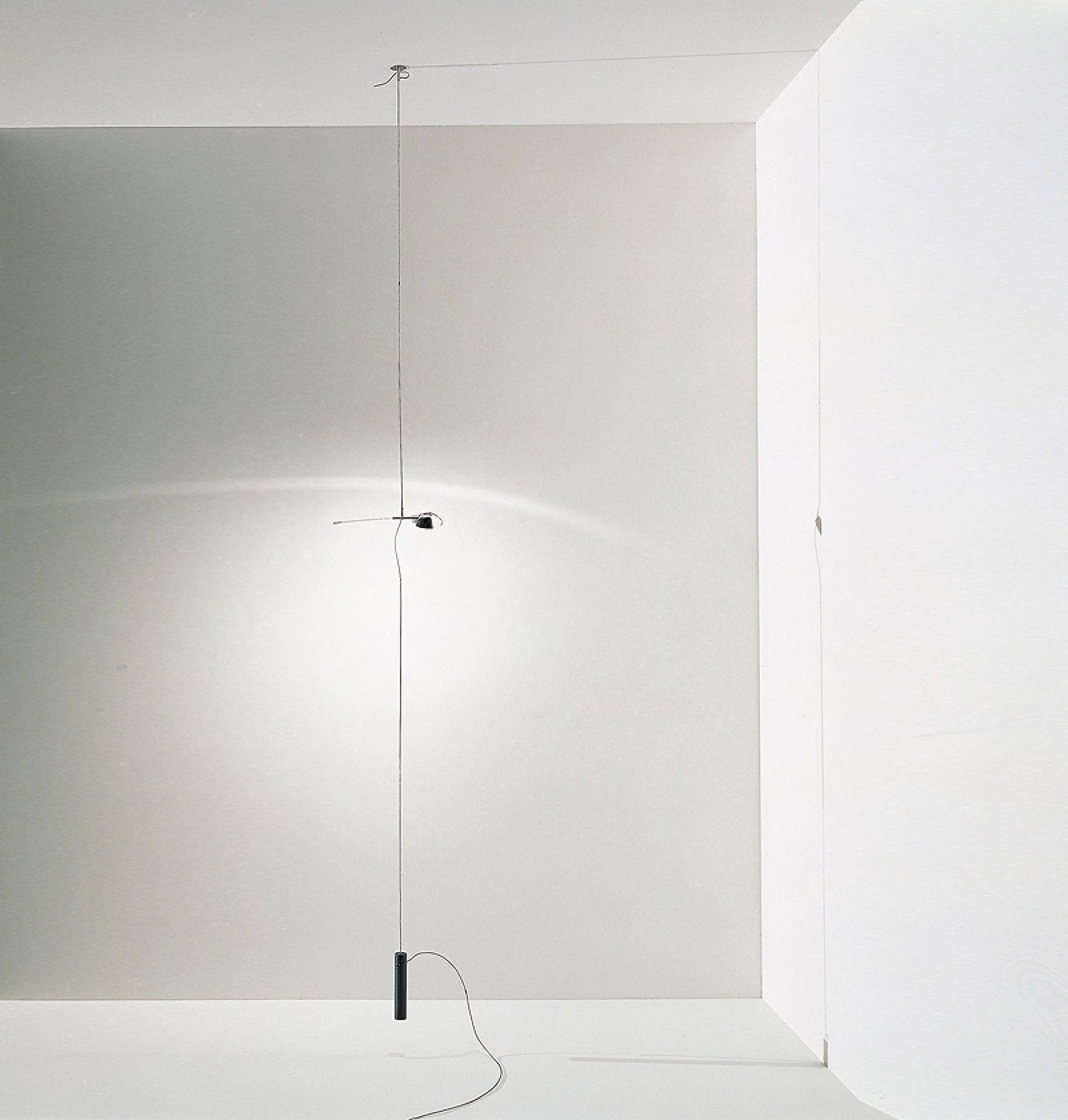 Hot Achille hanglamp van Ingo Maurer