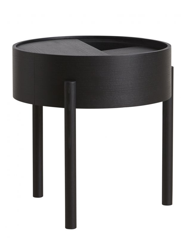 Schwarzer Arc Side Table Beistelltisch von Woud, runder Holztisch mit drei Beinen.