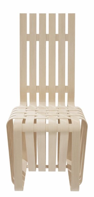 Stuhl High Sticking von Knoll International mit hoher Rückenlehne aus hellem Holz.