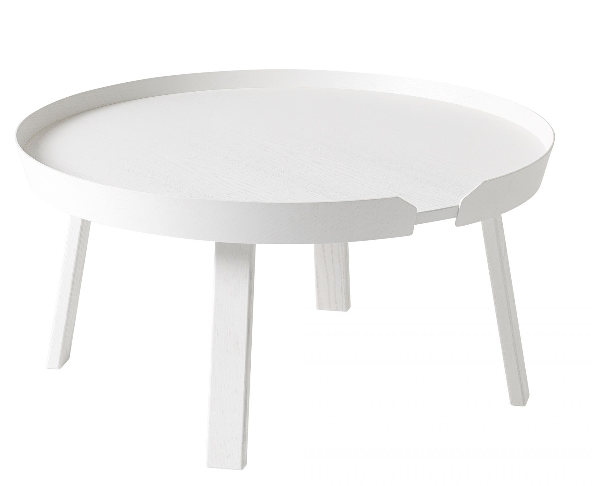 Weißer Around Coffee Table Large von Muuto aus Eichenholz, runde Tischplatte mit drei Beinen.