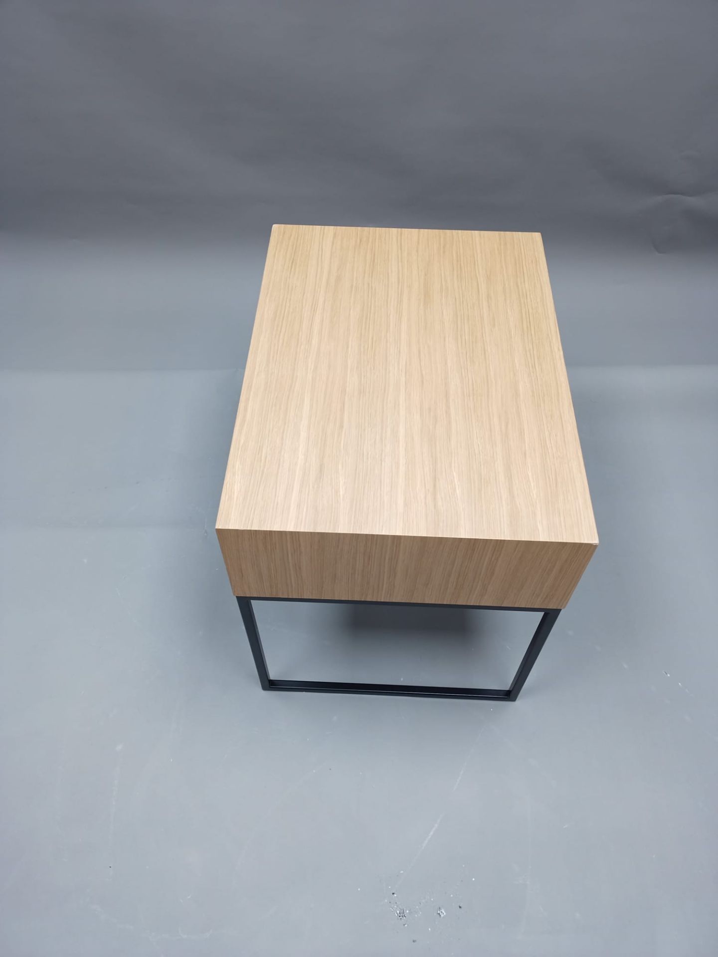 Dina bijzettafel NATUUR EIK Jan Kurtz EXEMPLAAR MET GEBREKEN 