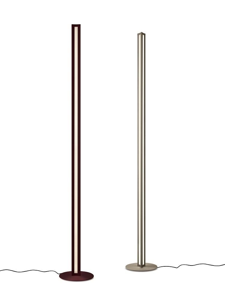 Zwei Chiaroscura Stehleuchten von Foscarini in Braun und Beige. Moderne LED Bodenleuchten.
