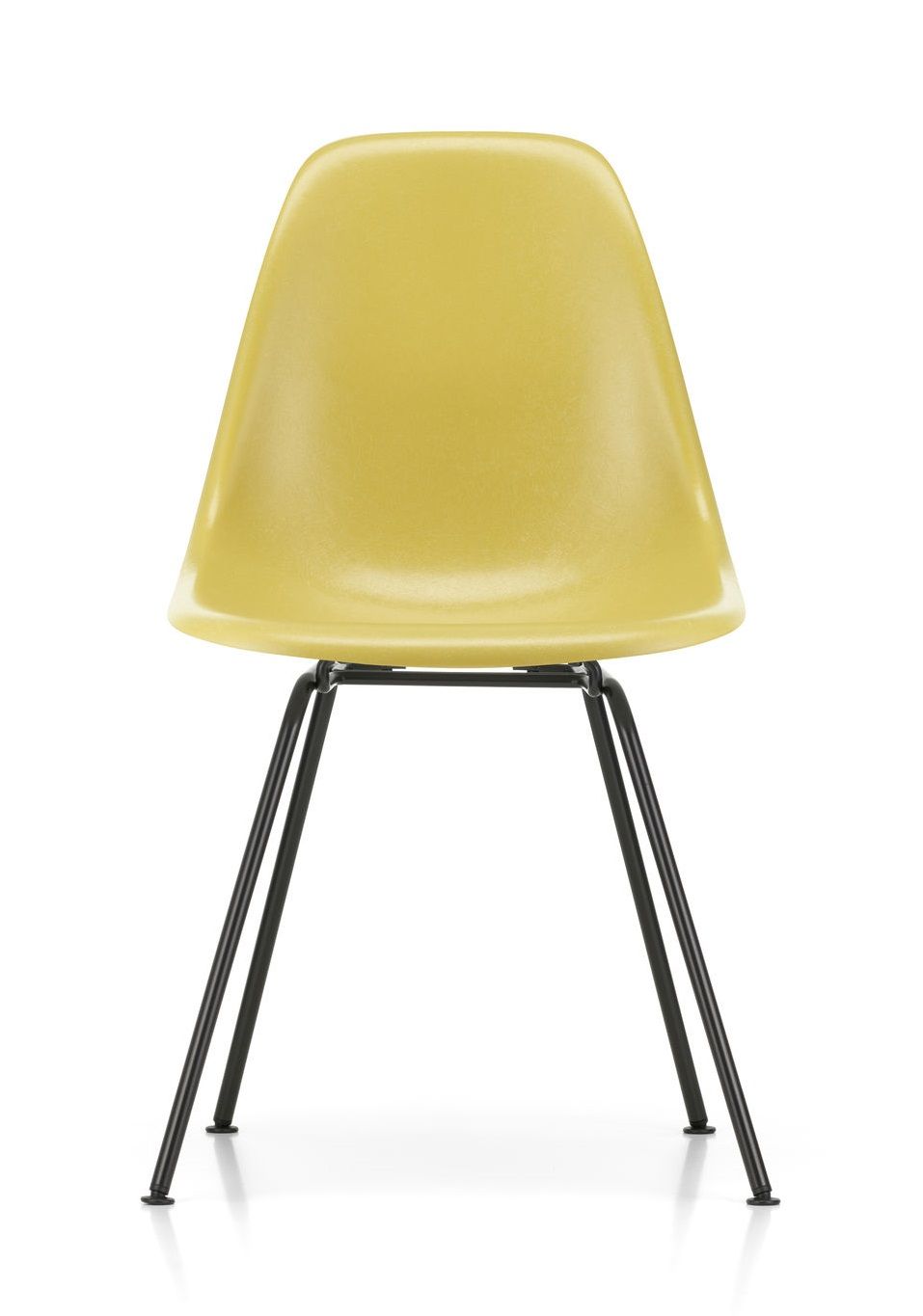 Vitra Eames Side Chair DSX in Gelb mit schwarzem Metallgestell, moderner Designklassiker.