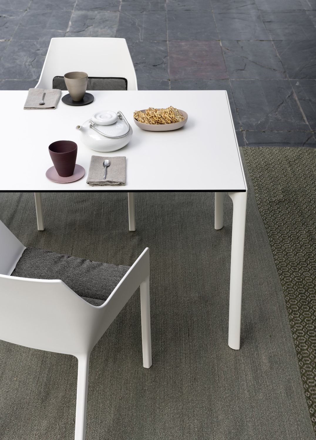 Maki-eettafel voor buiten van KRISTALIA