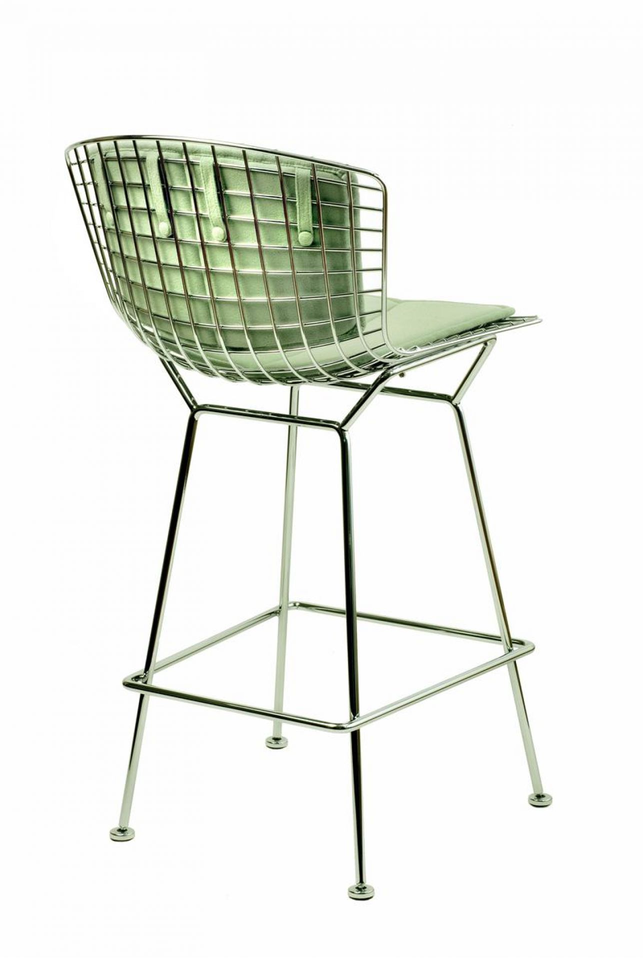 Bertoia Barhocker von Knoll International mit verchromtem Drahtgestell und hellgrünem Sitzkissen, Rückansicht.