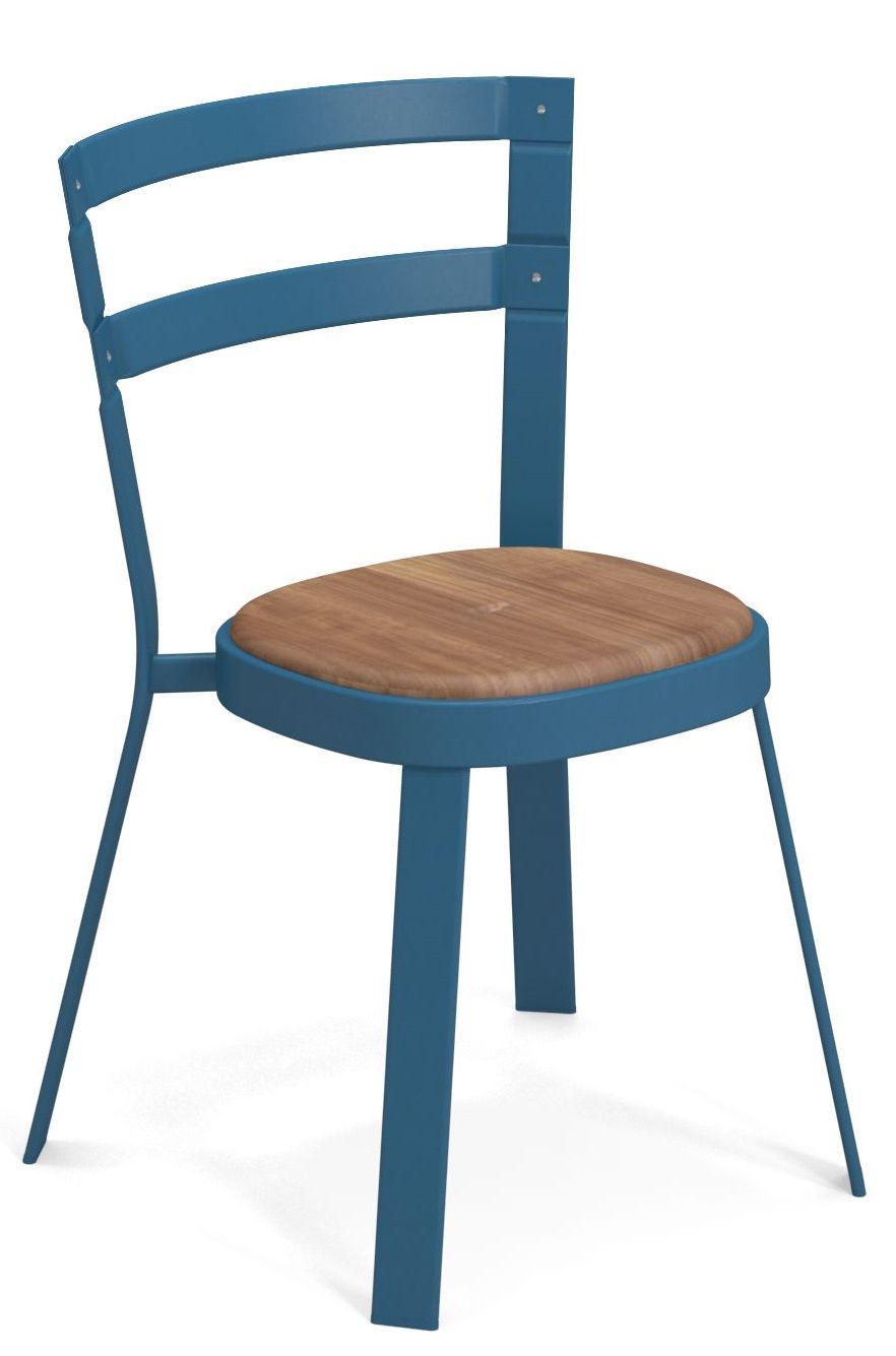 Thor Chair Stuhl Outdoor Emu, blauer Gartenstuhl mit Holz Sitzfläche für den Außenbereich.