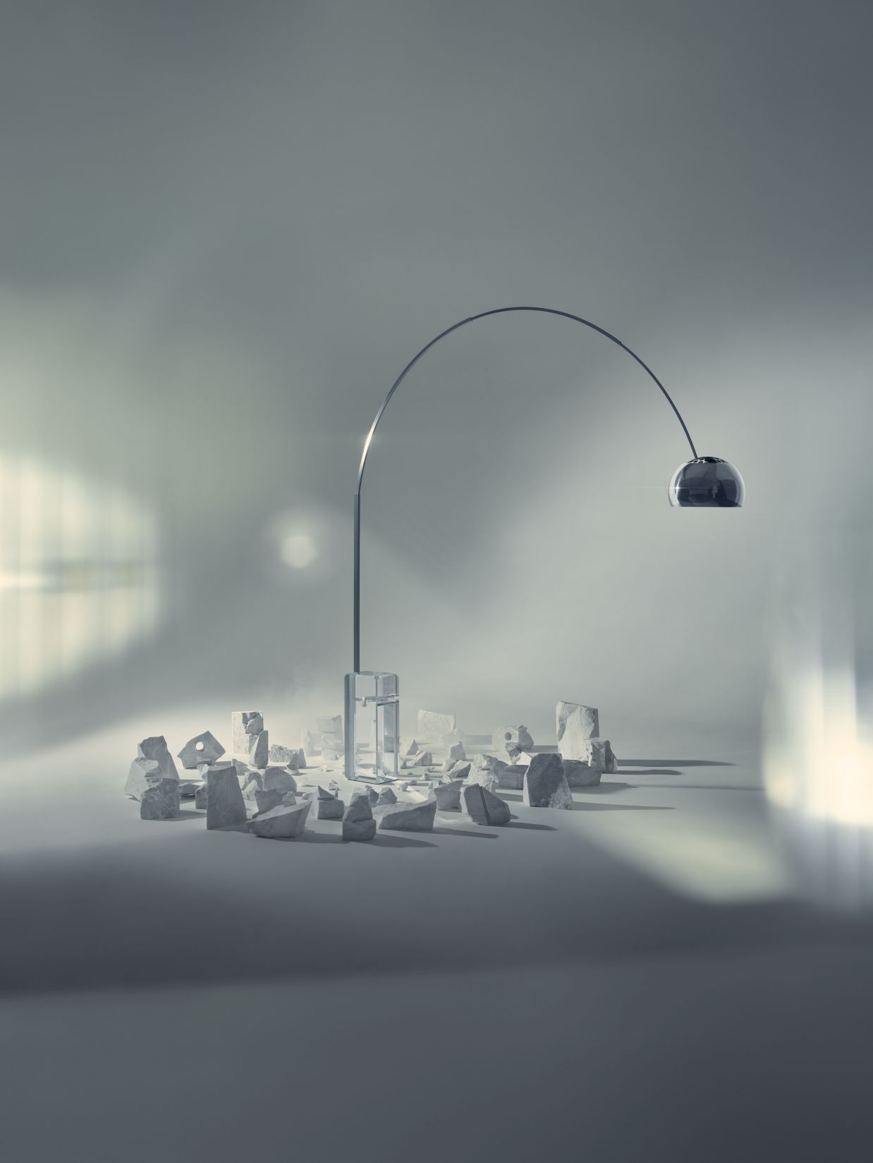 Arco Stehleuchte Limited Edition von Flos, minimalistisches Design mit Marmor-Sockel und gebogenem Stahlbogen.