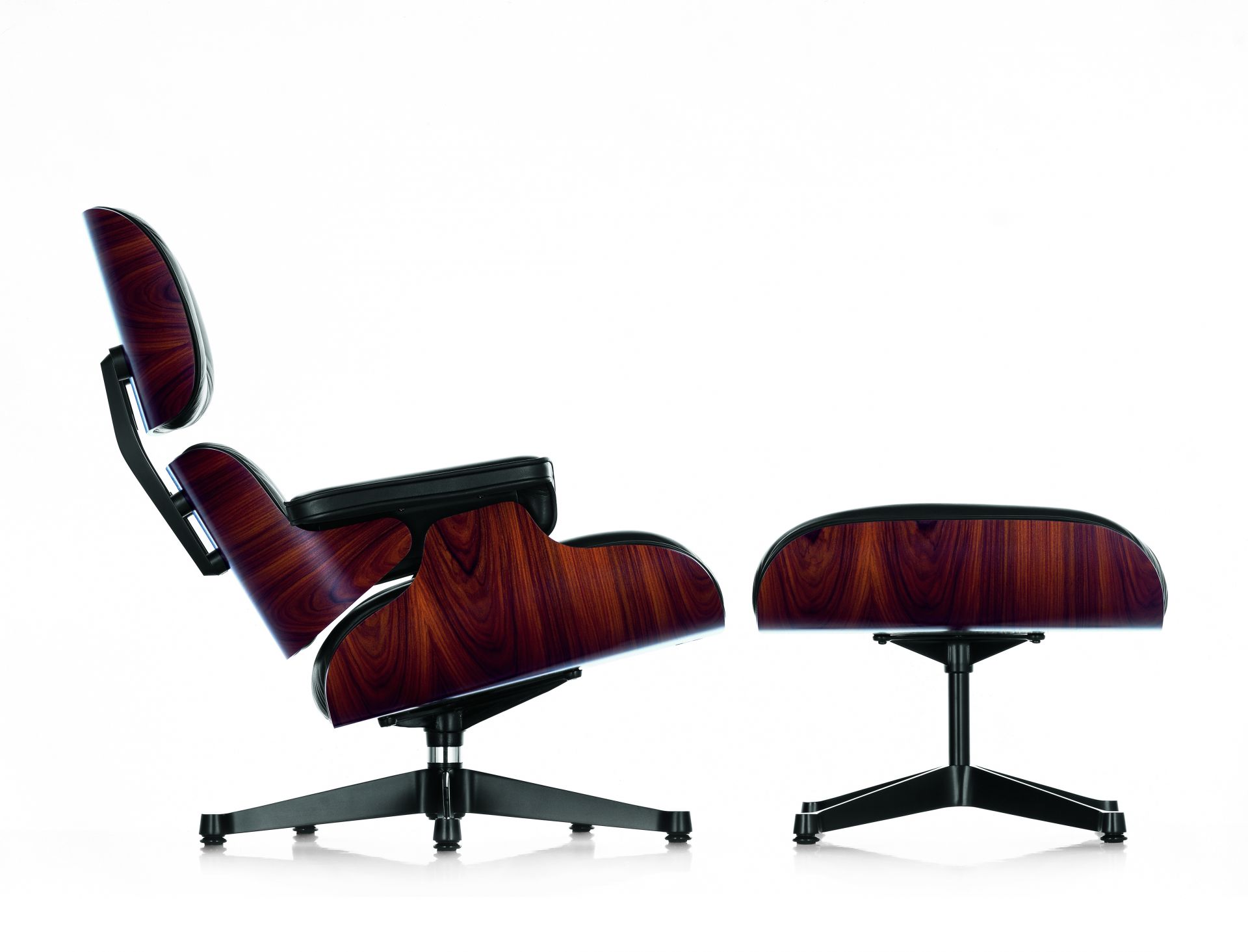 Eames Lounge Chair mit Ottoman in Palisander, Vitra Ausstellungsstück, Designklassiker, bequemer Sessel.