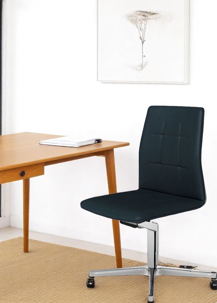 Leadchair Evo Bürostuhl von Walter Knoll mit schwarzem Lederbezug und Viersternfuß aus Chrom.