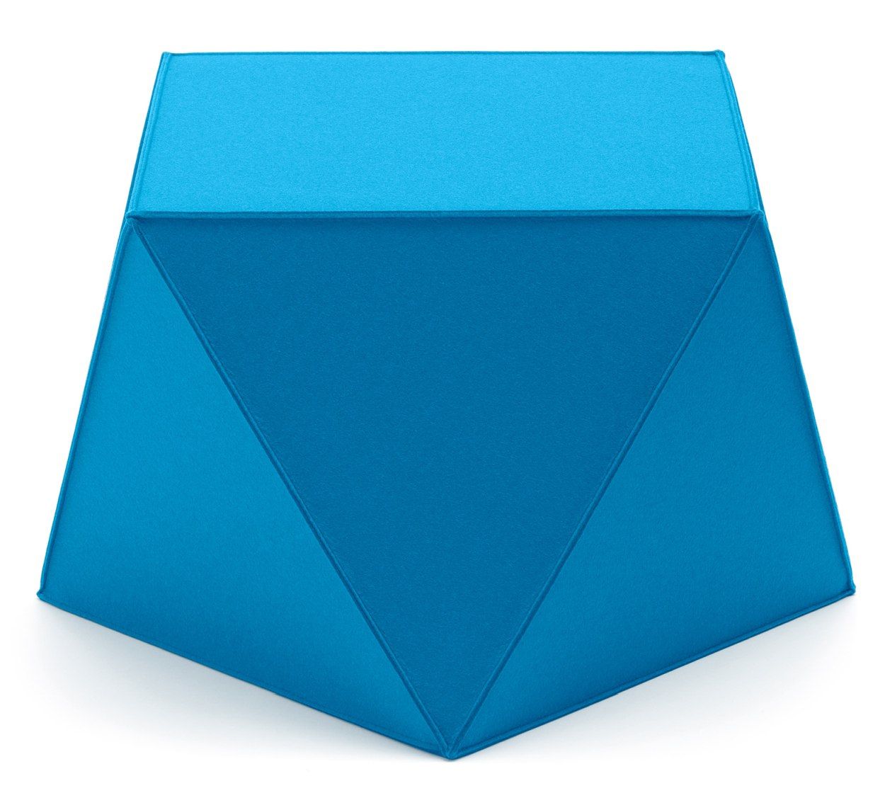 Blauer Diamond Sitzhocker von HEY-SIGN by BWF Group, moderner Filzhocker in Diamantenform.