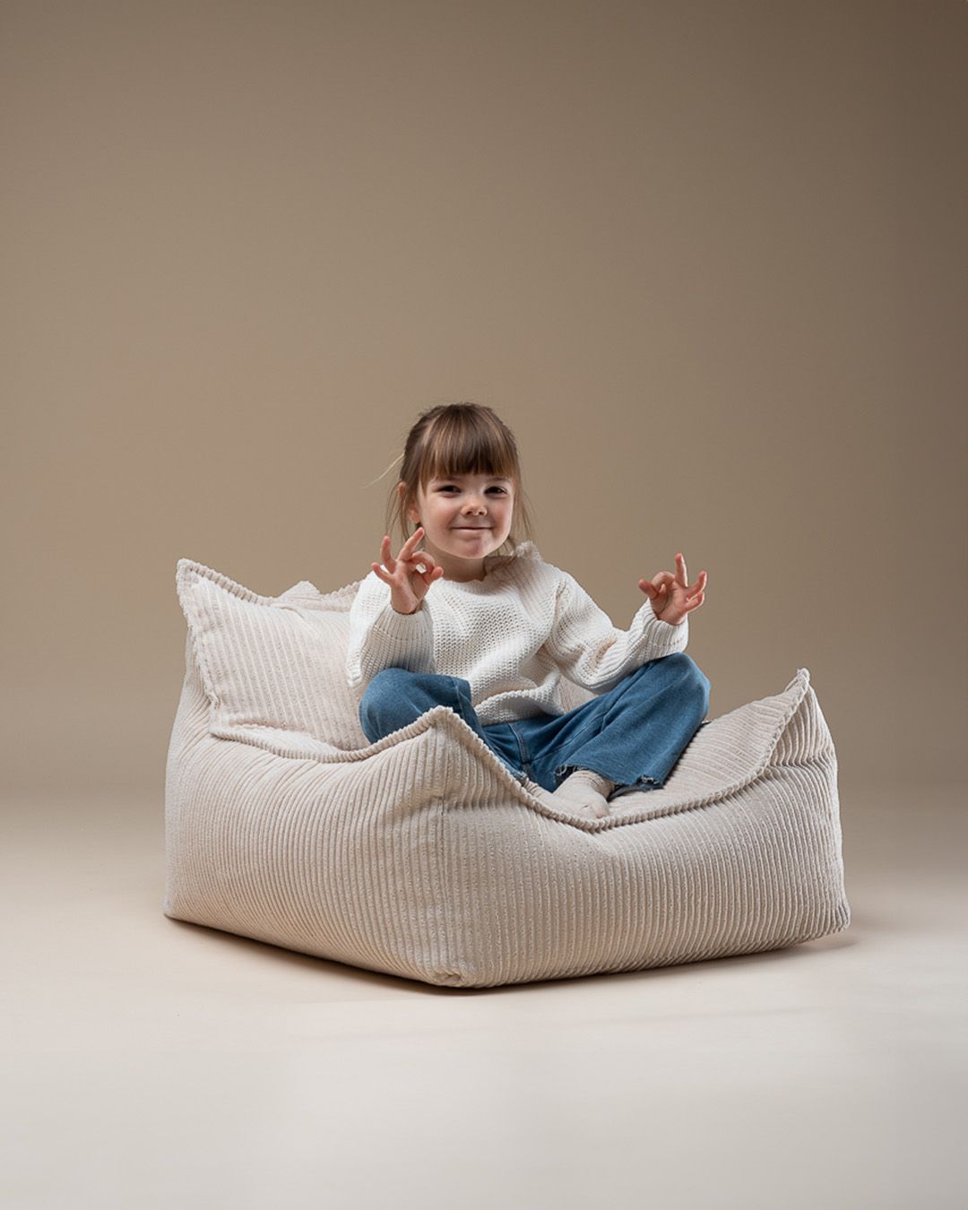 Kinderzitzakstoel van breedcord, bruine suiker, Wigiwama