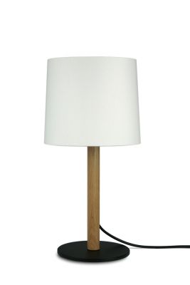 Miyu Tischleuchte: Elegante Lampe mit Eichenholz-Fuß und naturweißem Filz-Lampenschirm von Maigrau.