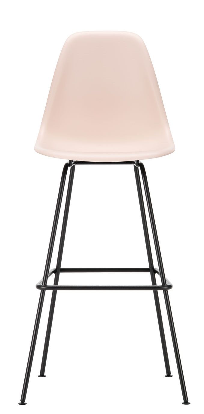 Eames Plastic Bar Stool von Vitra, hoher Hocker mit beiger Sitzschale und schwarzem Gestell.